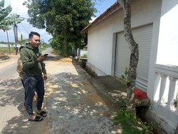 Bayi Diduga Baru Dilahirkan Dibuang di Depan Bangunan Kosong Sumenep