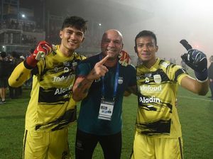 Mengintip Peluang Rotasi Kiper Persib di Sisa Laga Liga 1 Mengintip Peluang Rotasi Kiper Persib di Sisa Laga Liga 1