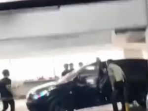 Nasib Muda-mudi yang Kepergok Mesum di Parkiran Mal Bandung Nasib Muda-mudi yang Kepergok Mesum di Parkiran Mal Bandung