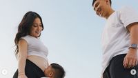 Foto Nikita Willy Pamer Baby Bump, Umumkan Hamil ke-2 Sekaligus Gender Reveal