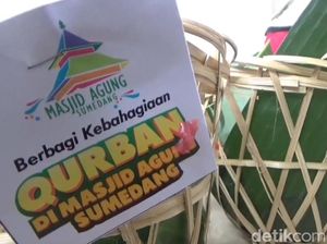 Kurban Ramah Lingkungan ala Masjid Agung Sumedang Kurban Ramah Lingkungan ala Masjid Agung Sumedang