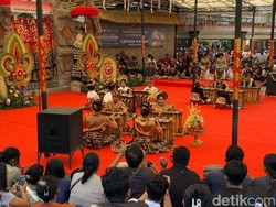 Wimbakara Gender Wayang di Panggung PKB, Seniman Belia Menyala