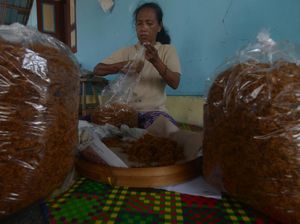 Raup Cuan dari Jasa Pembuatan Abon Daging Sapi Kurban