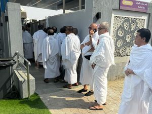 Andre Rosiade Ungkap Maktab VIP Kacau: Cek Asosiasi Travel Haji Indonesia!