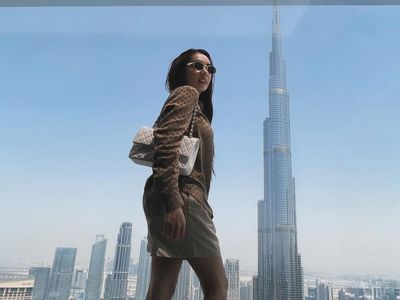 7 Potret Angel Karamoy Liburan ke Dubai, Wajahnya Setelah Oplas Curi Atensi