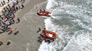 Basarnas Evakuasi Korban Tenggelam di Pantai Taipa Sultra
