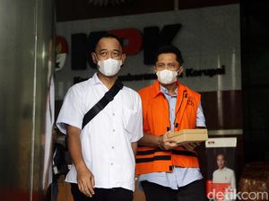 Dalami Kasus Gus Mudhlor, KPK Periksa Kepala BPPD Nonaktif Sidoarjo Dalami Kasus Gus Mudhlor, KPK Periksa Kepala BPPD Nonaktif Sidoarjo