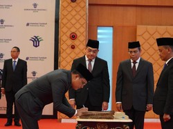 Eks Pj Bupati Palas Edy Junaedi Ditunjuk Sebagai Deputi di Kementerian Investasi