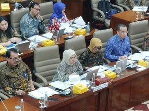 Laporan Keuangan Indofarma: Pendapatan Turun 54%, Laba Bersih Minus Rp 600 M Laporan Keuangan Indofarma: Pendapatan Turun 54%, Laba Bersih Minus Rp 600 M