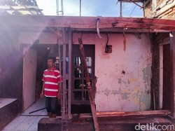Bahagia Saepudin Sekeluarga Tak Lagi Huni Rumah Rusak