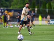 Messi Absen Latihan, Diragukan Tampil Lawan Peru