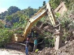Jalan Poros Maros-Bone Longsor di Tompo Ladang, Lalin Ditutup Total!