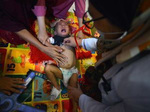 Membasmi Wabah Diare di Pesisir Selatan Membasmi Wabah Diare di Pesisir Selatan