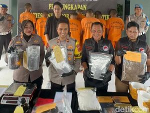 Polres Bogor Tangkap 8 Orang Terkait Sabu dan Tembakau Sintetis