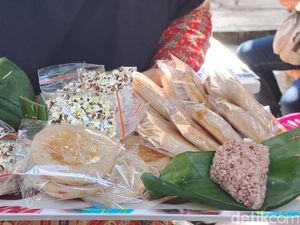 Sensasi Kres Apem dan Jadah Sorgum Bikinan Emak-emak Wonogiri Sensasi Kres Apem dan Jadah Sorgum Bikinan Emak-emak Wonogiri