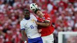 Momen Duel Udara Paling Kocak di Euro 2024