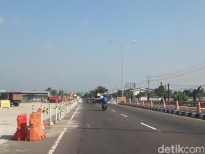 Info Lur! Ada Contraflow Depan Exit Tol Banyudono Boyolali 20 Juni-31 Juli Info Lur! Ada Contraflow Depan Exit Tol Banyudono Boyolali 20 Juni-31 Juli