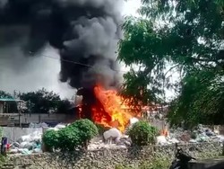 Kebakaran Lapak di Cengkareng Jakbar, 65 Personel Damkar Dikerahkan