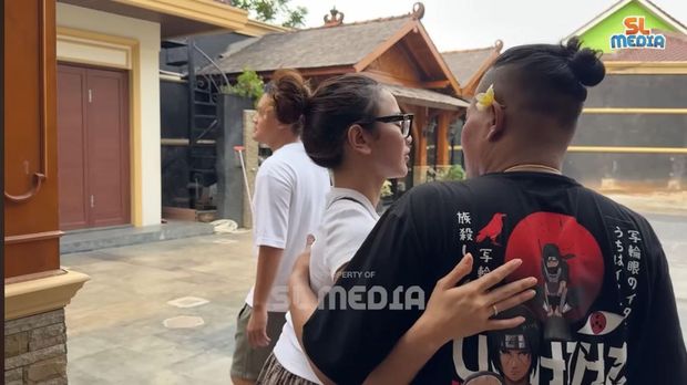 Keluarga Sule Rayakan Idul Adha