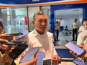 Arifin Tasrif Penuhi Panggilan KPPU soal Penyelidikan Tender Cisem 2 Arifin Tasrif Penuhi Panggilan KPPU soal Penyelidikan Tender Cisem 2