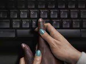 Tell Them You Love Me, Profesor Bercinta dengan Pria Cerebral Palsy