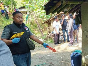 Dendam Kesumat Ngadimin Habisi Ayah Pakai Batu-Sabit di Kebumen Dendam Kesumat Ngadimin Habisi Ayah Pakai Batu-Sabit di Kebumen