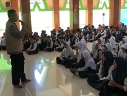 Pelajar SMP dan SMA di Bojonegoro Dikenalkan Psikoedukasi