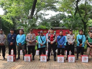 HUT Bhayangkara, Polres Soetta Distribusikan 71 Paket Bansos Kapolri ke Warga