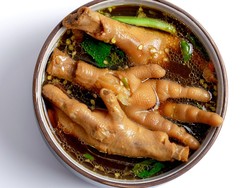 Resep Ceker Ayam Kuah Kecap Pedas yang Gurih Menyegarkan