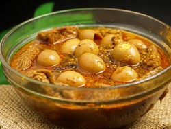 Resep Semur Pedas Daging dan Telur Puyuh yang Manis Pedas Buat Lauk Bekal