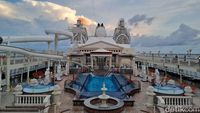 Potret Segala Sisi Kemewahan Kapal Pesiar Resorts World One