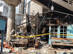 Polisi Tangkap Pelaku Pembakaran Rumah Warga Pakai Bensin di Jakbar