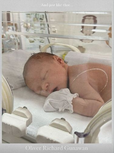 Selamat, Pamela Bowie Melahirkan Anak Pertama