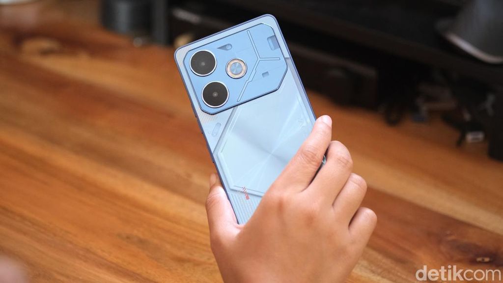 Unboxing Tecno Pova 6 Versi Spesial Unboxing Tecno Pova 6 Versi Spesial