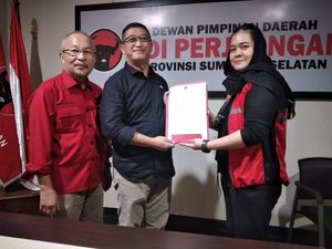 Nyatakan Maju Pilkada Palembang, Yudha Rinaldi Ambil Formulir di PDIP Nyatakan Maju Pilkada Palembang, Yudha Rinaldi Ambil Formulir di PDIP