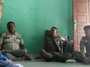 2 Oknum Satpol PP Pekanbaru Dipecat Usai Pungli Nenek Mardiana 2 Oknum Satpol PP Pekanbaru Dipecat Usai Pungli Nenek Mardiana