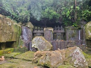 Candi Tebing Tegallinggah: Sejarah, Daya Tarik, Lokasi, Jam Buka, Harga Tiket Candi Tebing Tegallinggah: Sejarah, Daya Tarik, Lokasi, Jam Buka, Harga Tiket