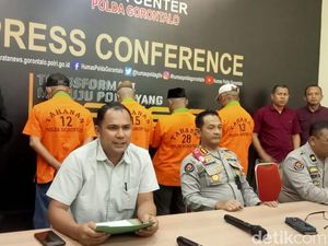 Eks Bupati Boalemo Jadi Tersangka Kasus Korupsi Jalan Usaha tani Eks Bupati Boalemo Jadi Tersangka Kasus Korupsi Jalan Usaha tani