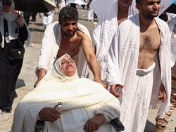 Pilu Jemaah Mesir Berhaji Tanpa Visa Resmi hingga Meninggal Terlantar