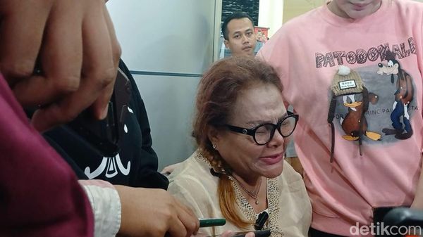 Tangis Eva Manurung, Ikut Sakit Lihat Virgoun Ditangkap Polisi