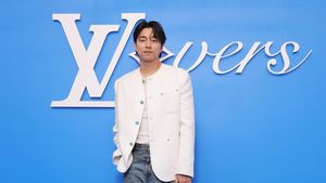 Adu Tampan 10 Artis di Paris Mens Fashion Week, Byeon Woo Seok - Gong Yoo
