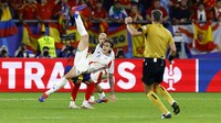 Big match antara Spanyol vs Italia digelar di AufSchalke Arena pada Jumat (21/6) dinihari WIB.
