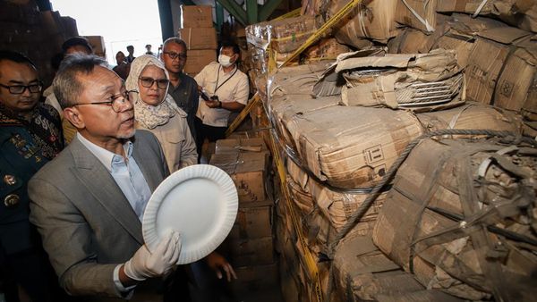 Kemendag Bakal Musnahkan 4 Juta Biji Keramik Ilegal asal China Rp 79 M