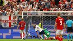 Momen Menyentuh Hati di Laga Denmark Vs Inggris