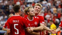 Denmark mampu mengimbangi Inggris 1-1. Gol menyama untuk Denmark dicetak Morten Hjulmand. REUTERS/Wolfgang Rattay. 