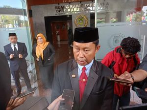 Lokasi Pembongkaran Kios PKL di Puncak Bakal Dibangun Taman-Jalur Pedestrian Lokasi Pembongkaran Kios PKL di Puncak Bakal Dibangun Taman-Jalur Pedestrian
