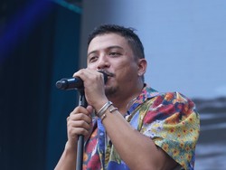 Sudut Pandang Sal Priadi dalam Meramu Album Marker & Such Pens Flashdisk