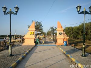 Wisata Taman Muara Mundu, Cocok Buat Bersantai dan Memancing Wisata Taman Muara Mundu, Cocok Buat Bersantai dan Memancing