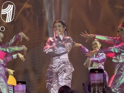 Tiara Andini Bawa Emosi Penonton Bak Naik Roller Coaster di Allo Bank Festival 2024