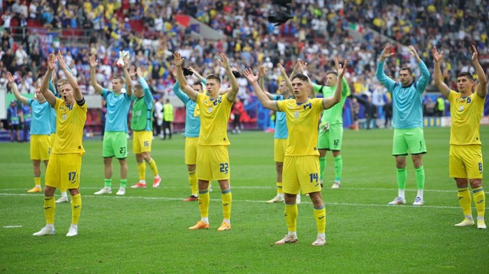 21 June 2024, North Rhine-Westphalia, Duesseldorf: Soccer, UEFA Euro 2024, European Championship, Slovakia - Ukraine, preliminary round, Group E, match day 2, Düsseldorf Arena, the Ukrainian players thank the fans. Photo: Rolf Vennenbernd/dpa (Photo by Rolf Vennenbernd/picture alliance via Getty Images)